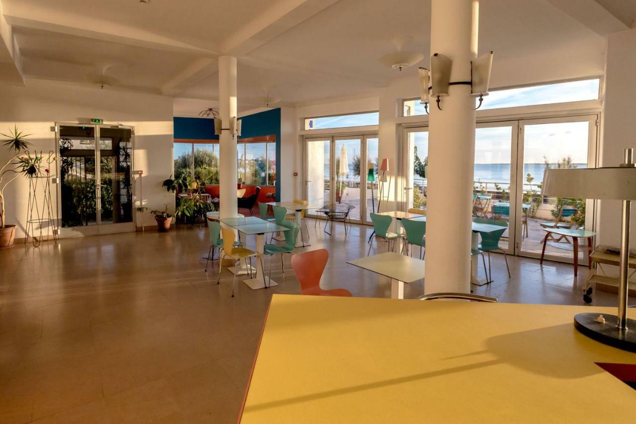Hotel Le Trident Thyrse Royan Ngoại thất bức ảnh